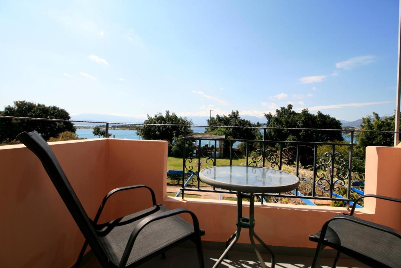 Seaside, Relaxing Family House With Playground! Villa Lavrys 4 Марати Экстерьер фото