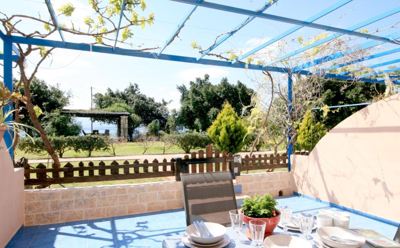 Seaside, Relaxing Family House With Playground! Villa Lavrys 4 Марати Экстерьер фото
