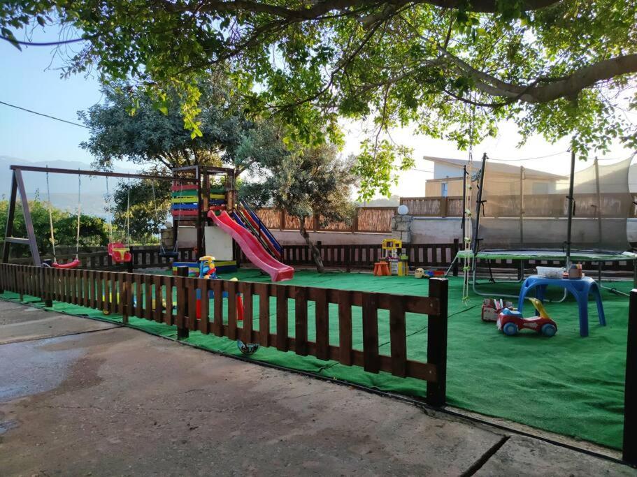 Seaside, Relaxing Family House With Playground! Villa Lavrys 4 Марати Экстерьер фото